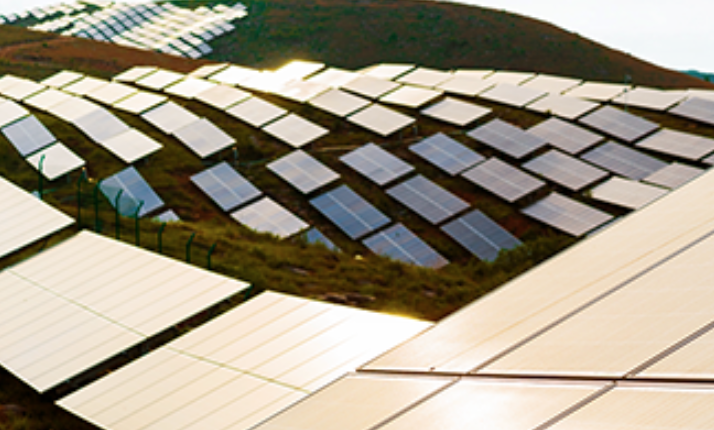 Risen Energy presents the first series-produced solar module with 700 W power

