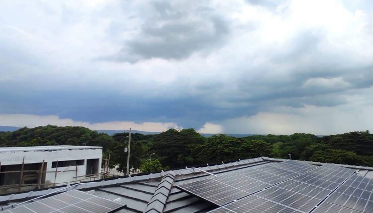 WHAT HAPPENS TO YOUR SOLAR WHEN IT’S CLOUDY OR RAINING?