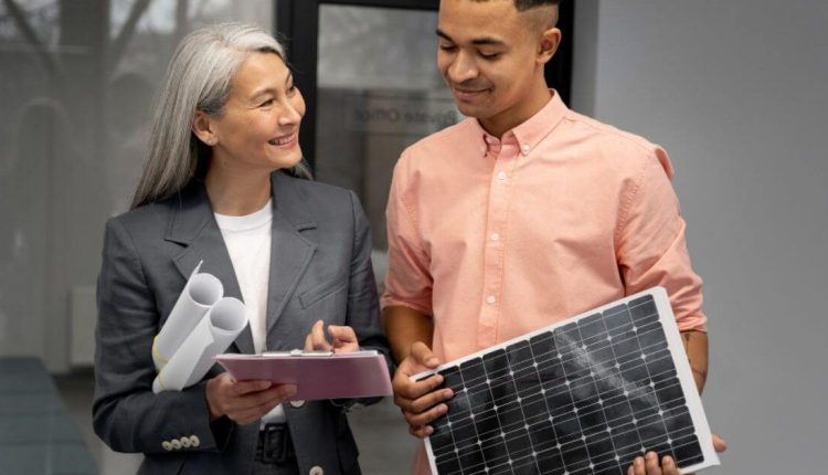 A Homeowners Guide to Going Solar