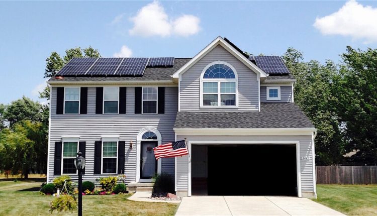 Pros & Cons of Solar Leasing vs. Buying