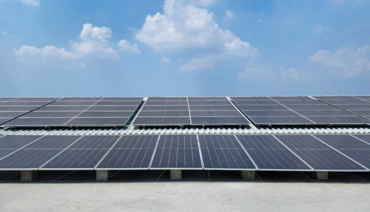 What should AI data center operators evaluate before adding commercial solar?

